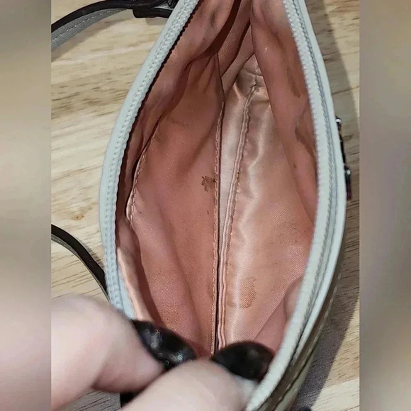 Coach wristlet - Picture 6 of 7